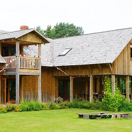 Pizā Guest House&campsite Maison d'hôtes Miķeļtornis